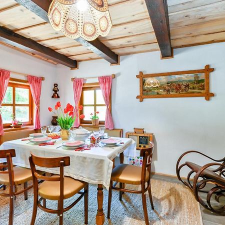 Pet Friendly Home In Varazdin Breg With Jacuzzi Eksteriør bilde